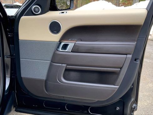 Used 2021 Land Rover Range Rover Sport HSE Silver Edition image 22