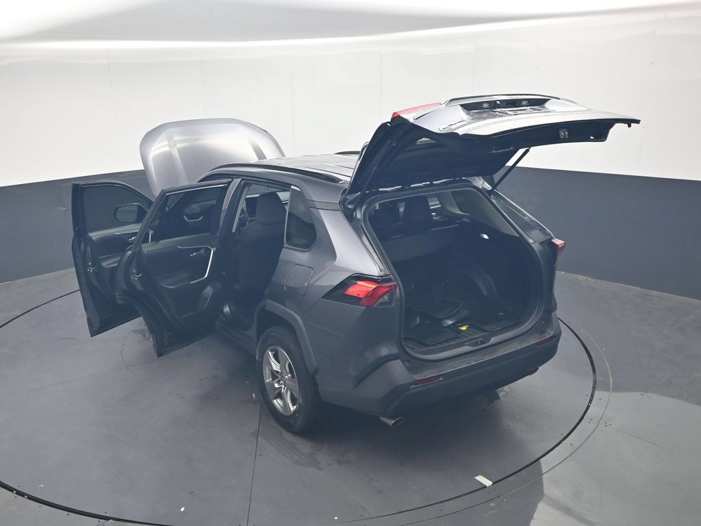 Used 2023 Toyota RAV4 XLE FWD image 37