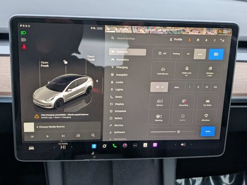 Used 2022 Tesla Model 3 Performance image 27
