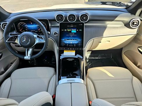 New 2026 Mercedes-Benz GLC 300 4MATIC image 26