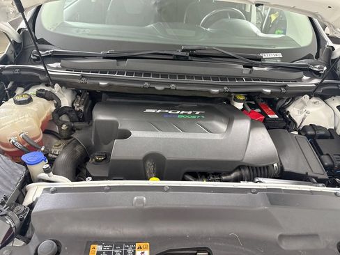 Used 2018 Ford Edge Sport w/ Equipment Group 401A AWD/4WD image 29