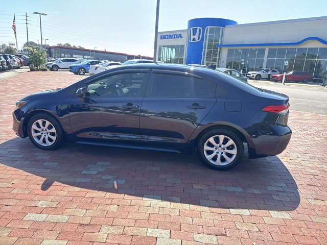 Used 2023 Toyota Corolla LE FWD image 33