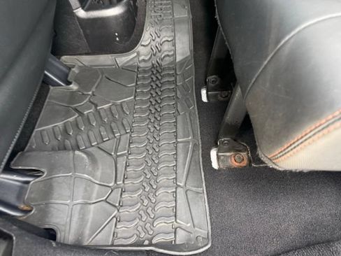 Used 2012 Jeep Wrangler Unlimited Sahara AWD/4WD image 64