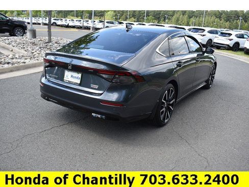 Used 2024 Honda Accord Touring image 7