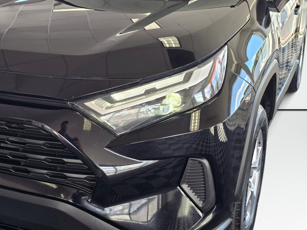 Certified 2025 Toyota RAV4 XLE FWD image 10
