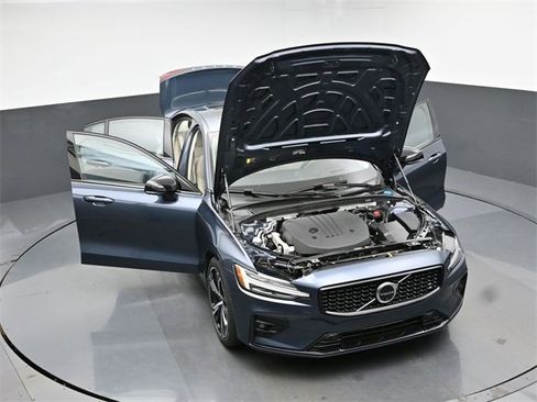Used 2024 Volvo S60 B5 Ultimate image 46