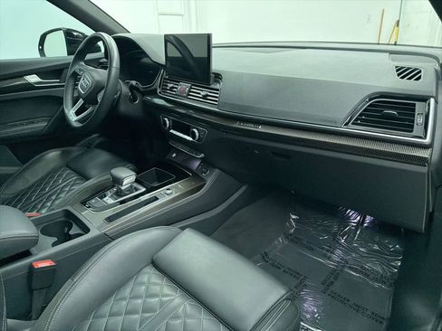 Used 2024 Audi SQ5 Premium Plus w/ Premium Plus Package image 29