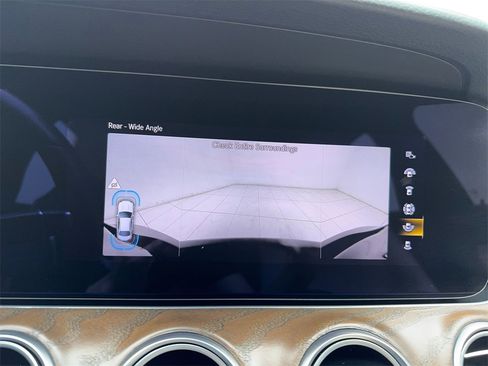 Used 2022 Mercedes-Benz E 350 Sedan w/ AMG Line Exterior image 34