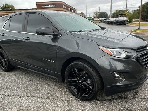 Used 2021 Chevrolet Equinox LT image 3