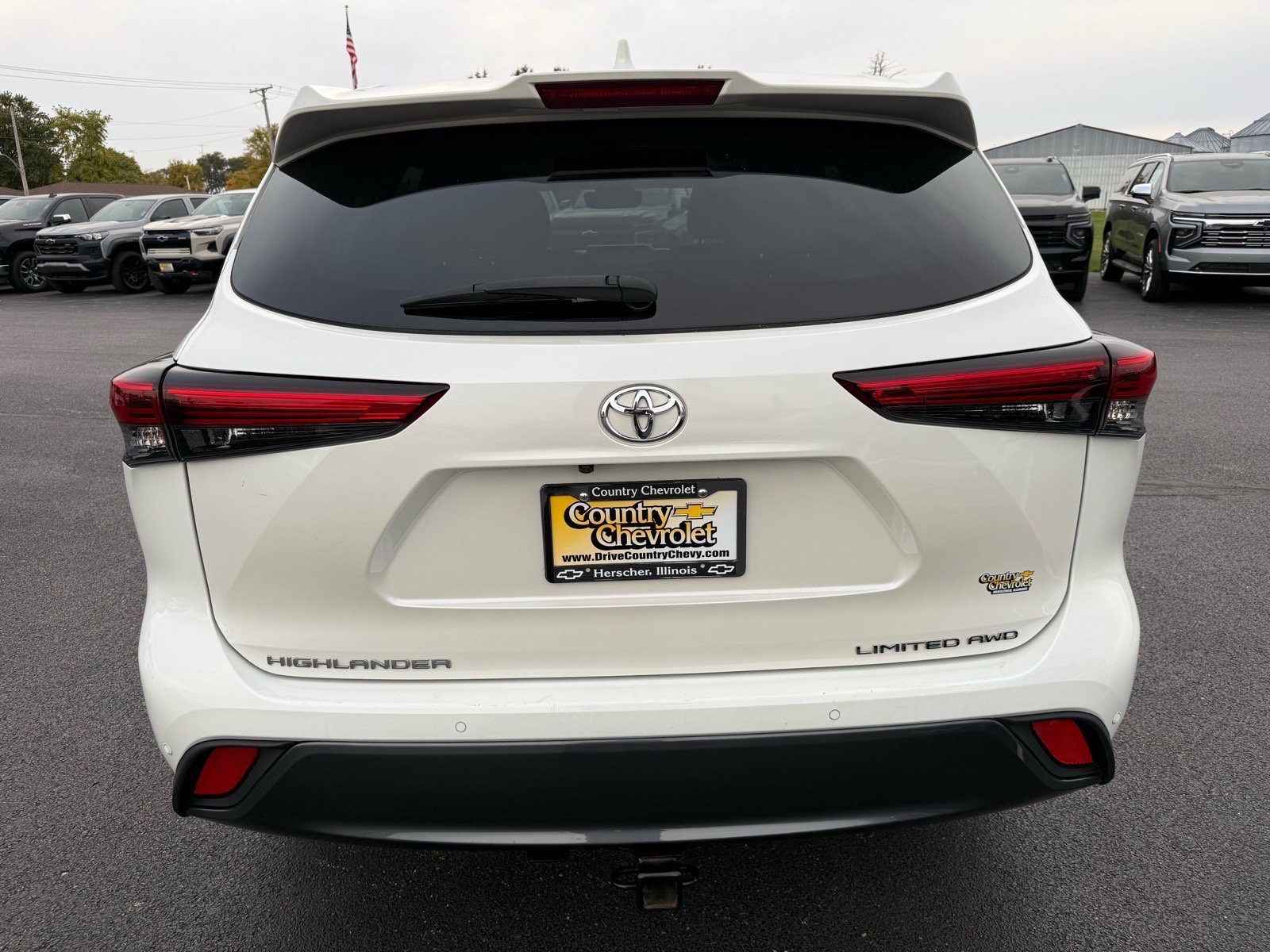 Used 2021 Toyota Highlander Limited AWD/4WD image 4