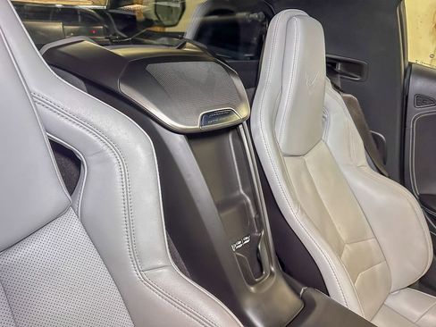 Used 2022 Chevrolet Corvette Stingray Preferred Cpe w/ Battery Protection Package RWD image 27