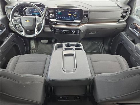 Used 2025 Chevrolet Silverado 2500 LT w/ Convenience Package AWD/4WD image 16