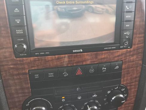 Used 2008 Jeep Commander Limited image 11