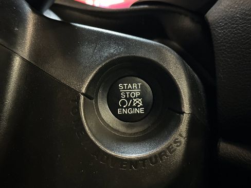 Used 2021 Jeep Renegade Trailhawk w/ Sun & Sound Group image 22