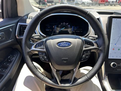 Used 2021 Ford Edge Titanium w/ Equipment Group 301A AWD/4WD image 14