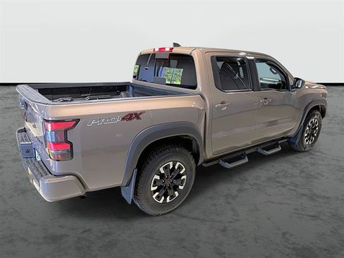 Used 2023 Nissan Frontier PRO-4X w/ Technology Package AWD/4WD image 4