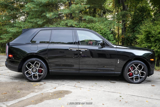 Used 2021 Rolls-Royce Cullinan Black Badge AWD/4WD image 8