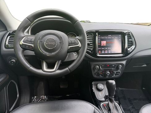 Used 2018 Jeep Compass Limited AWD/4WD image 10