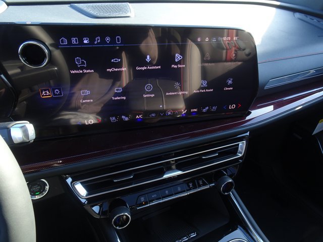 New 2027 Chevrolet Traverse RS w/ LPO, Floor Liner Package FWD image 9