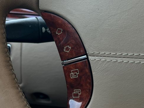 Used 2004 Maybach 57 image 33