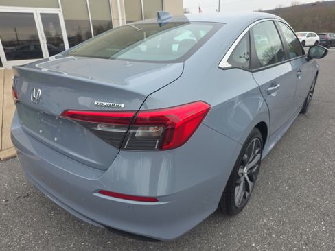 Used 2024 Honda Civic Touring image 5