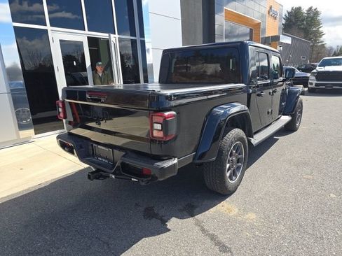 Used 2021 Jeep Gladiator Overland image 6