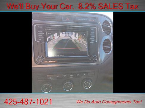 Used 2017 Volkswagen Tiguan S image 14