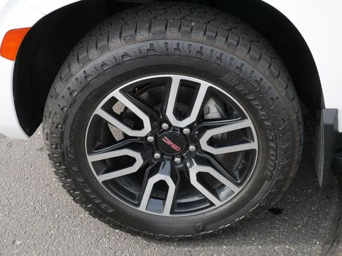 Used 2022 GMC Yukon XL AT4 w/ Max Trailering Package image 15