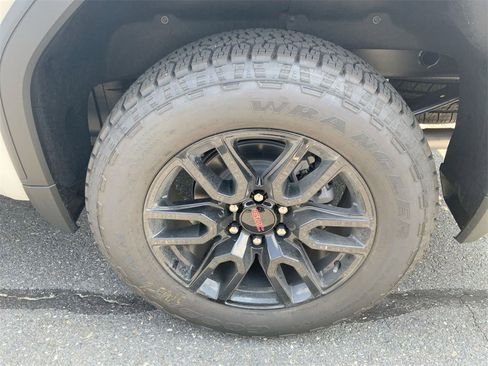 New 2025 GMC Sierra 1500 Elevation w/ Preferred Package image 32