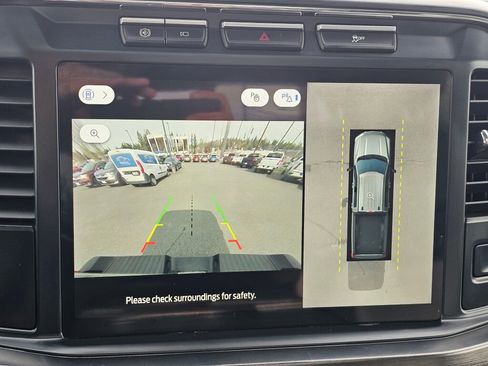 Used 2024 Ford F350 Lariat image 16