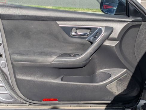 Used 2014 Nissan Altima 2.5 S FWD image 14