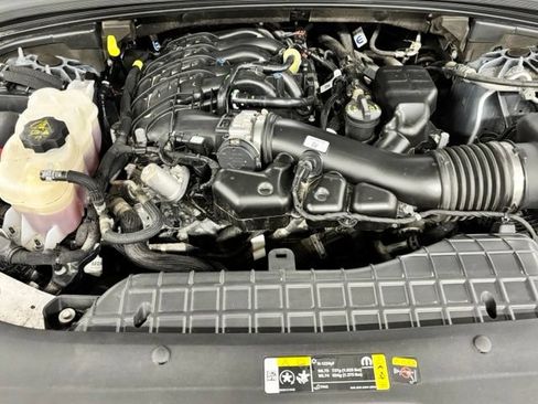Used 2025 Jeep Grand Cherokee L Altitude RWD image 25