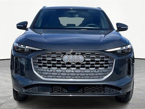 Used 2025 Audi Q5 Premium Plus w/ Premium Plus image 3