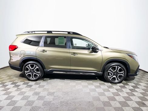 Used 2024 Subaru Ascent Limited w/ Technology Package AWD/4WD image 8