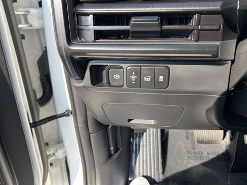 Used 2024 Hyundai Santa Fe Calligraphy image 23