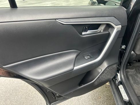 Used 2023 Toyota RAV4 AWD Hybrid image 22