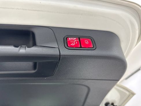 Used 2023 Mercedes-Benz GLB 250 4MATIC image 86
