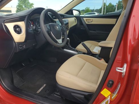 Used 2019 Toyota Corolla LE FWD image 15