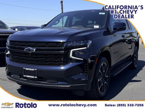 Used 2023 Chevrolet Suburban RST w/ Luxury Package RWD image 3