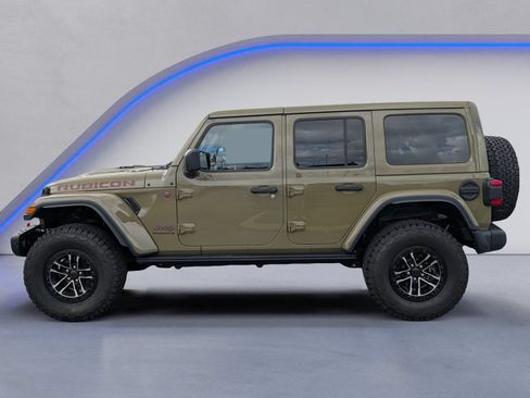 Used 2025 Jeep Wrangler Unlimited Rubicon AWD/4WD image 6