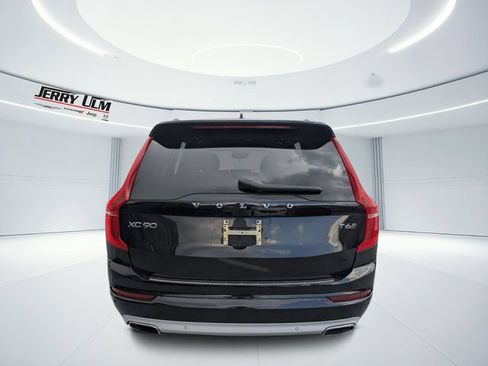 Used 2020 Volvo XC90 T6 Momentum w/ Protection Package Premier AWD/4WD image 4