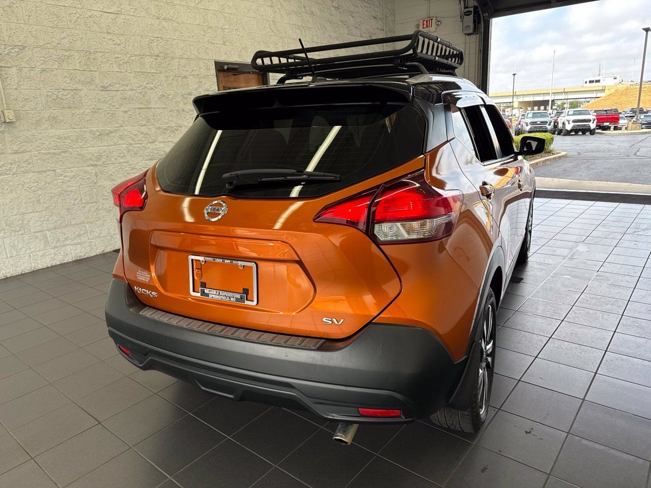 Used 2018 Nissan Kicks SV w/ Exterior Package FWD image 7