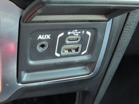 Used 2024 Jeep Wrangler Sport AWD/4WD image 18