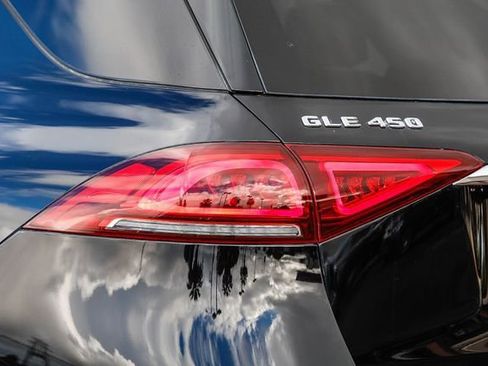 Used 2021 Mercedes-Benz GLE 450 4MATIC image 8