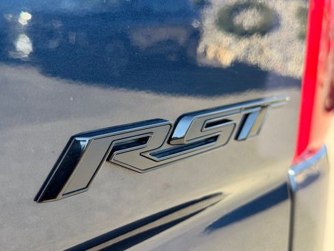 Used 2022 Chevrolet Silverado 1500 RST image 9