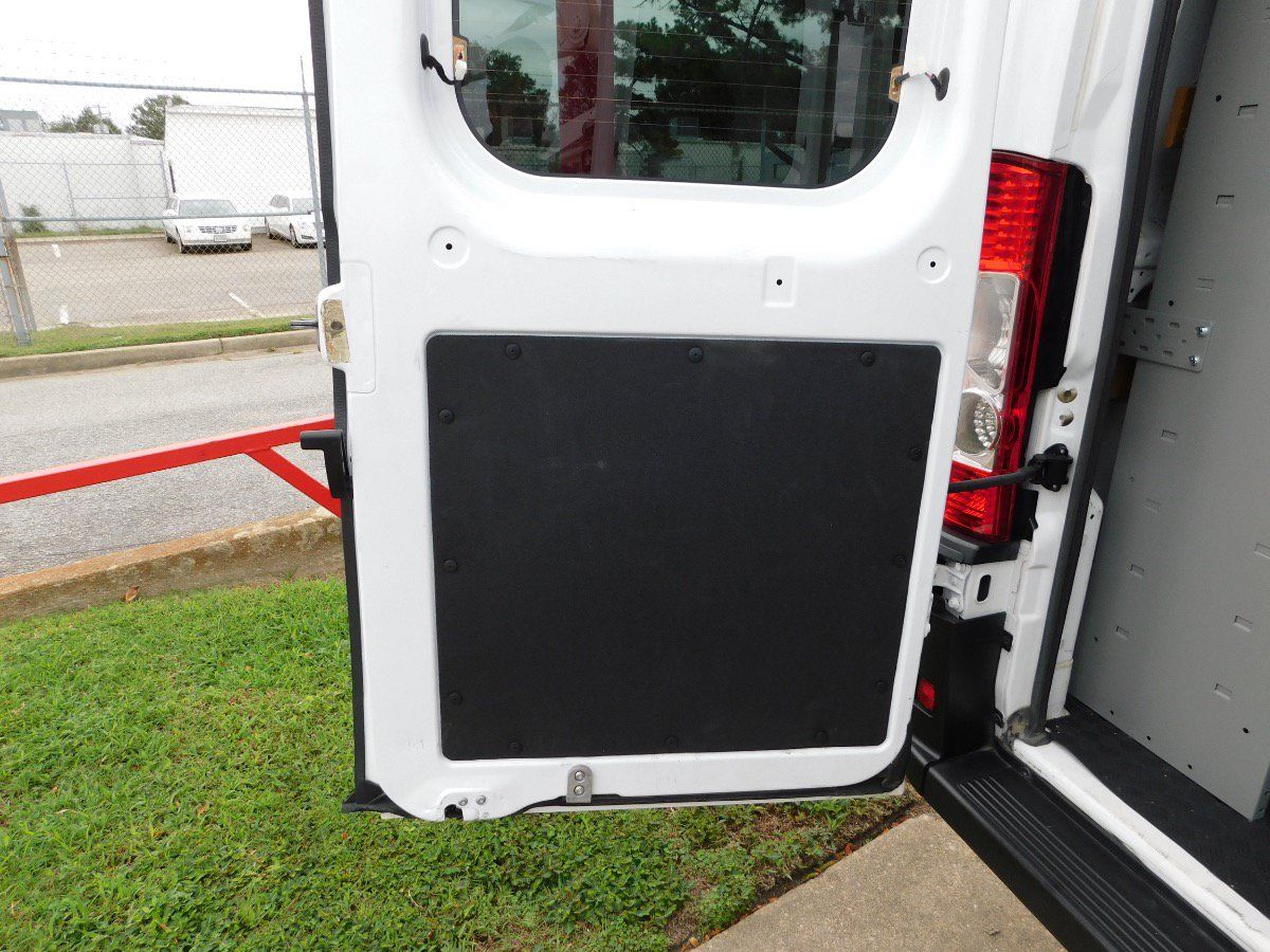 Used 2025 RAM ProMaster 2500 w/ U-Haul Equipment Group FWD image 34