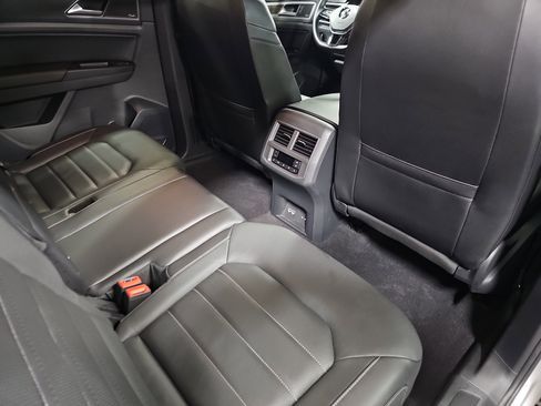 Used 2019 Volkswagen Atlas SEL Premium AWD/4WD image 11