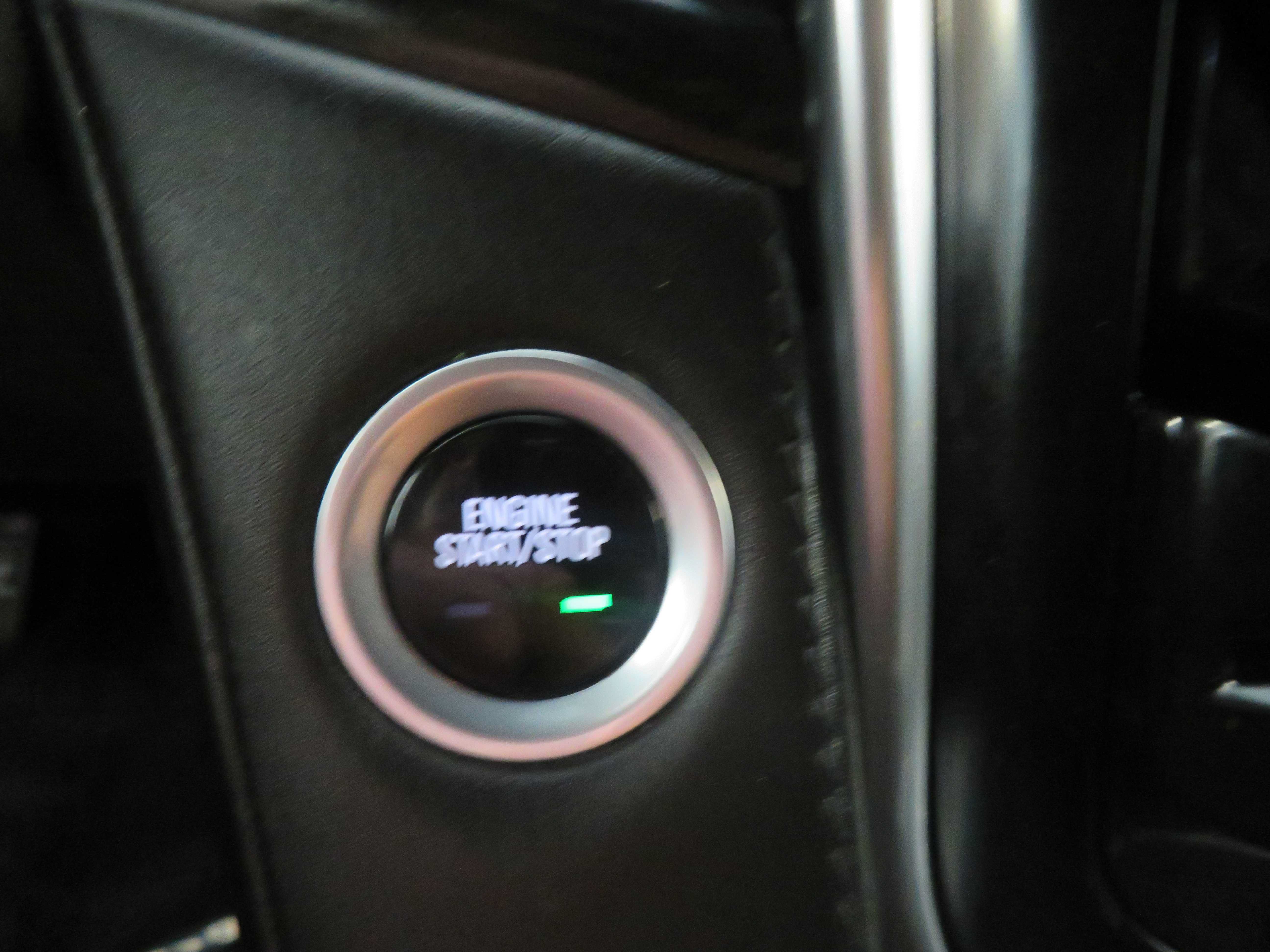 Used 2016 Cadillac Escalade ESV Platinum AWD/4WD image 46