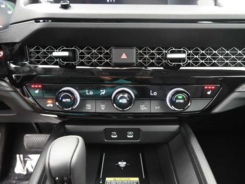 New 2025 Honda Accord EX-L image 9