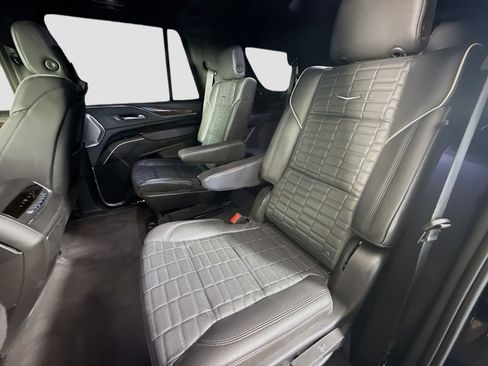 Used 2024 Cadillac Escalade Sport Platinum AWD/4WD image 25